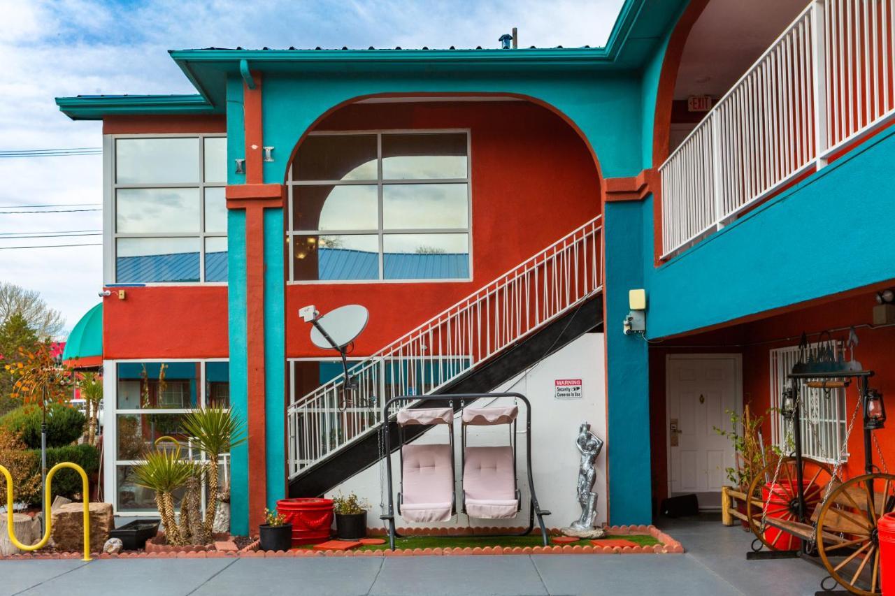 Sandia Peak Inn Old Town Abq, A Howard Johnson By Wyndham Αλμπουκέρκι Εξωτερικό φωτογραφία